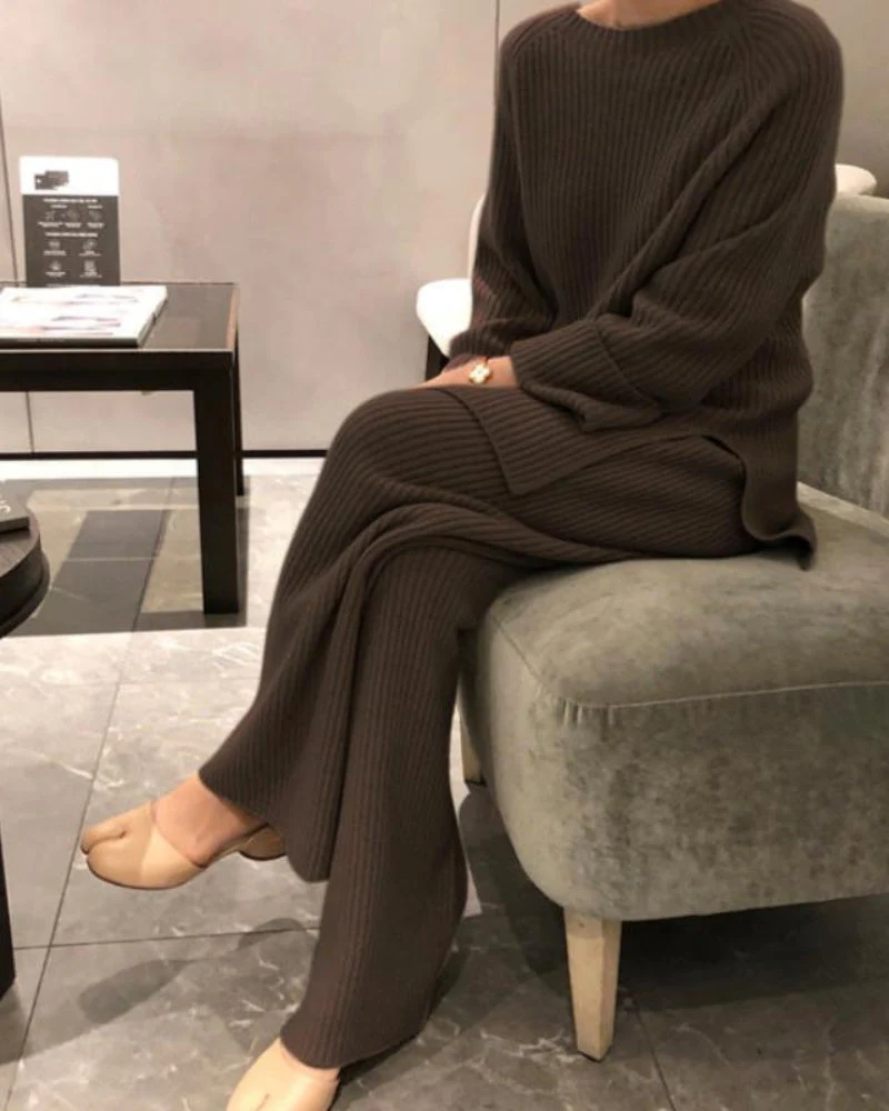 2-piece Premium Loungewear - Image 4