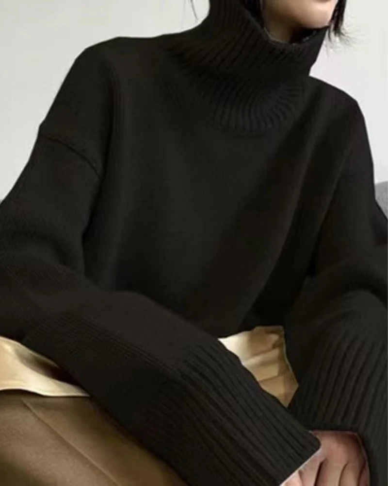 Heritage Knit Turtleneck - Image 3