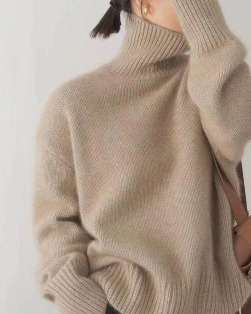 Heritage Knit Turtleneck - Image 4