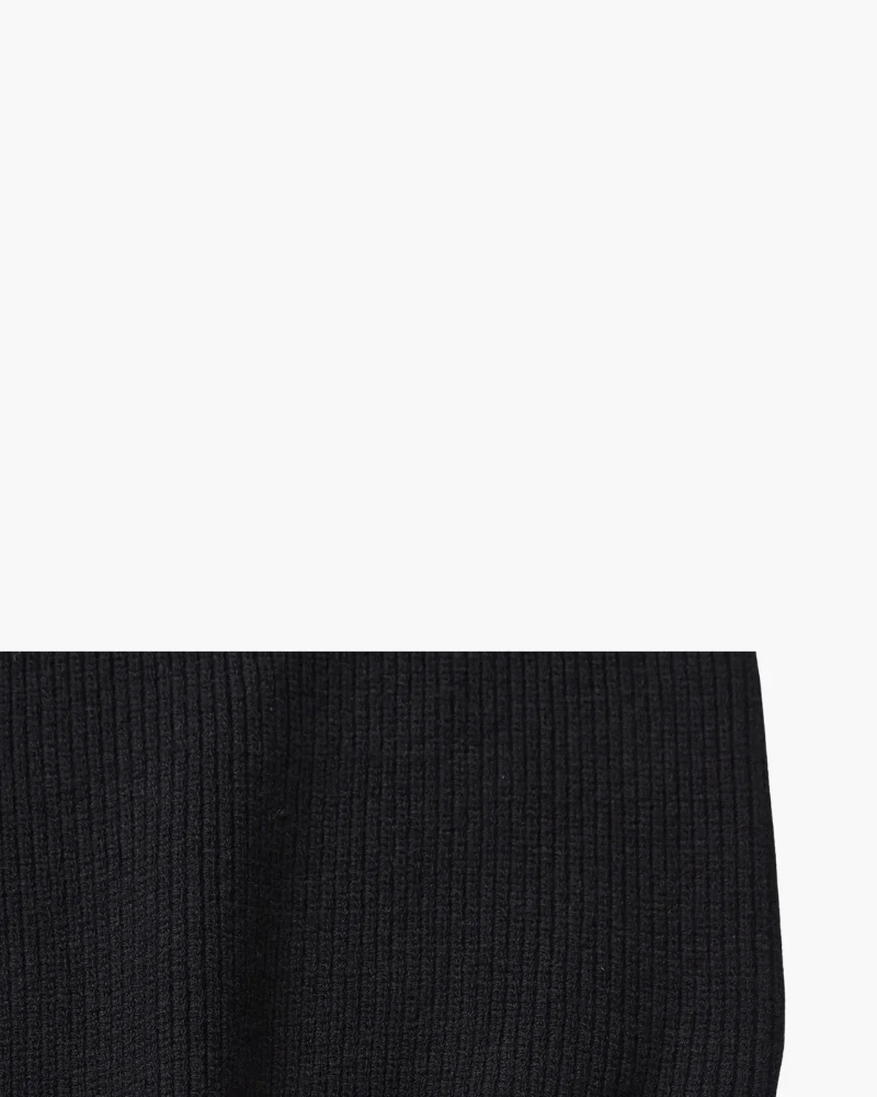 Refined Half-Zip Knit Pullover - Image 9