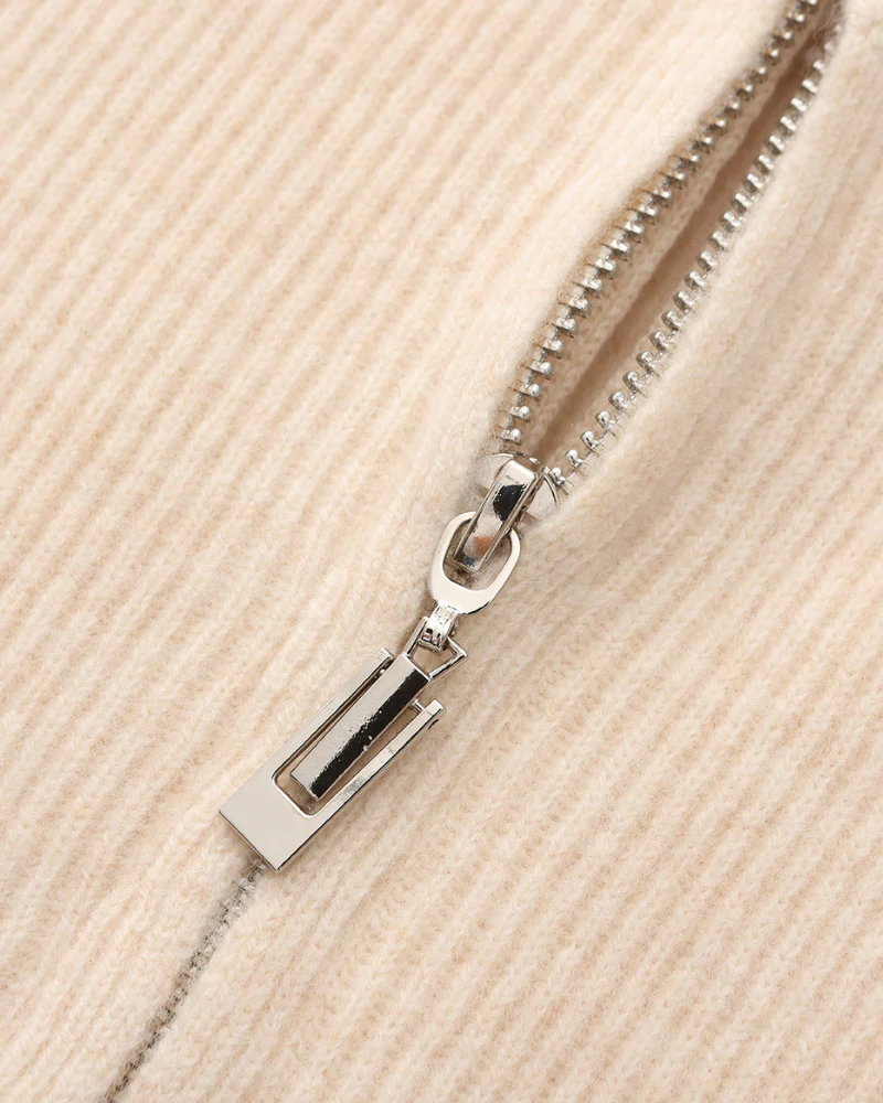 100% Cashmere Vest - Image 6